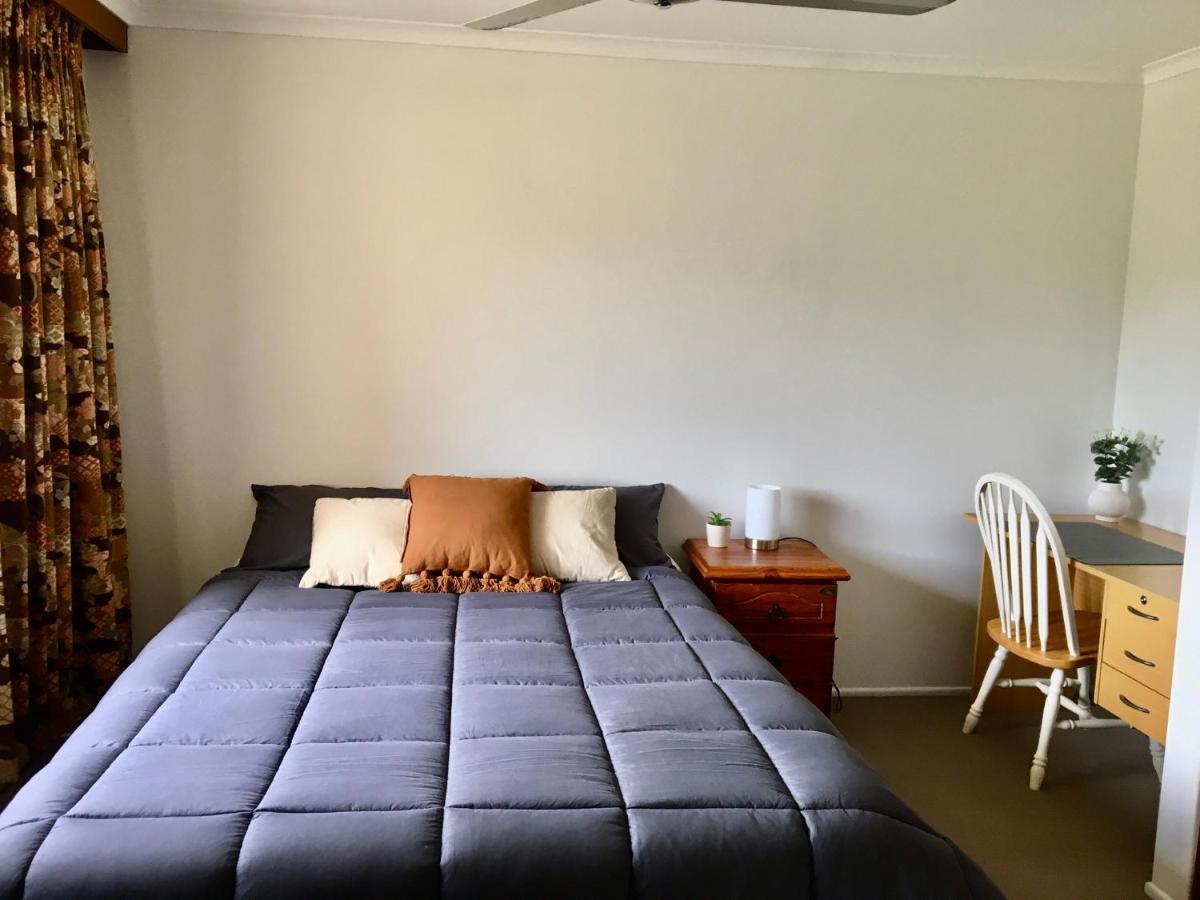 Seascapeatalexbeach Budget Accomodation Alexandra Headland Exterior foto